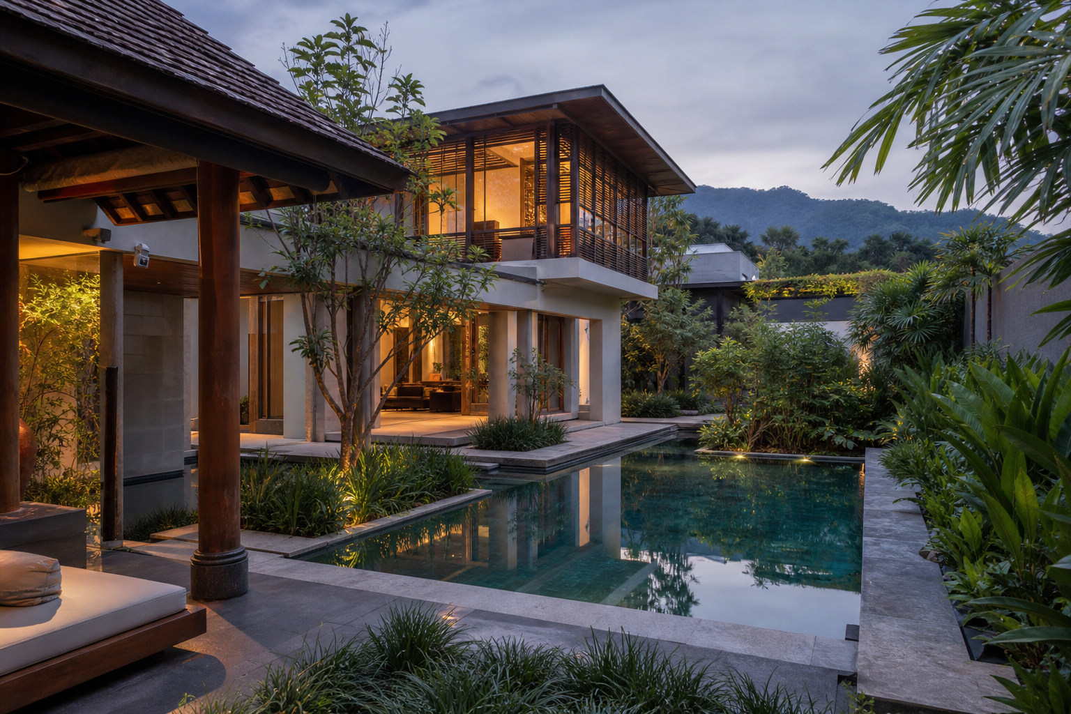 Moderne villa in Chiang Mai met zwembad en tropische tuin.